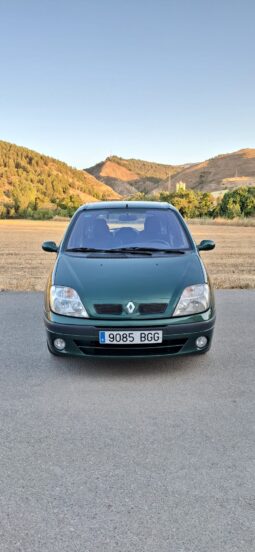 
										Renault Scenic 1.9 DCI completo									