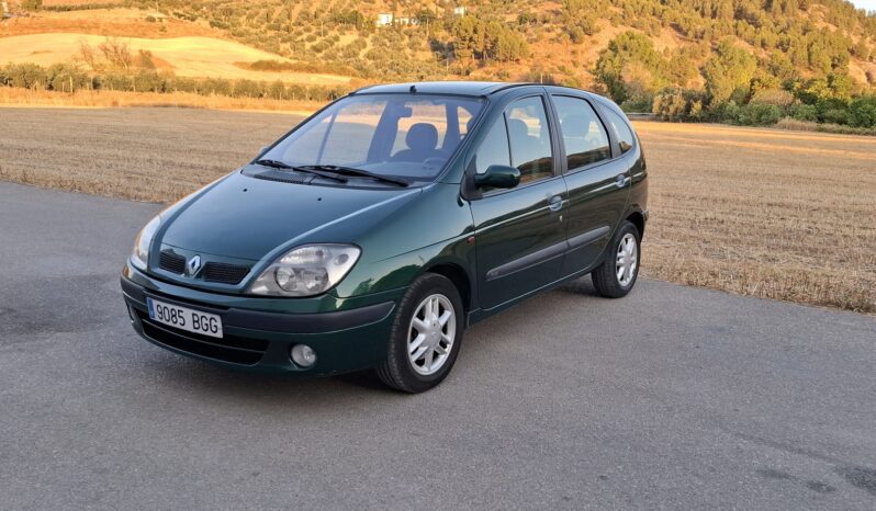 
								Renault Scenic 1.9 DCI completo									