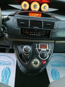 
										Citroën C8 2.0 HDI completo									