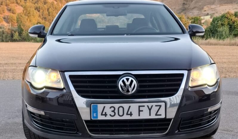 
								Volkswagen Passat 1.9 TDI 105cv completo									