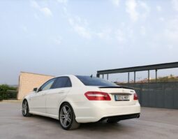 
										Mercedes Class-E 250 AMG completo									