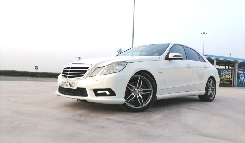 
								Mercedes Class-E 250 AMG completo									