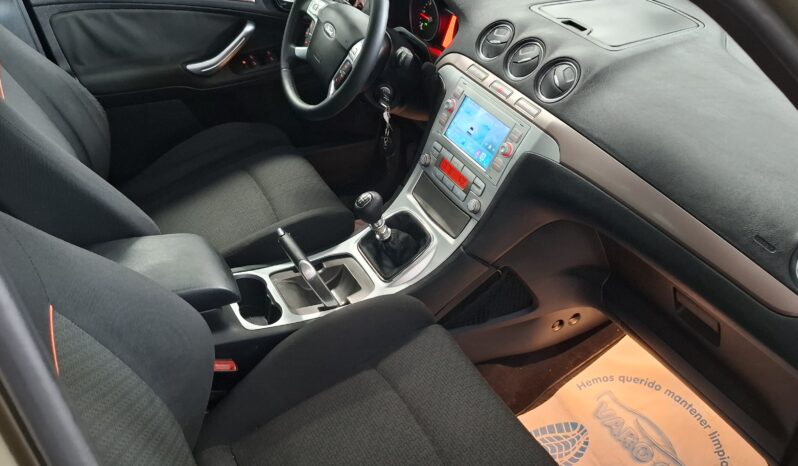 
								ford s-max completo									