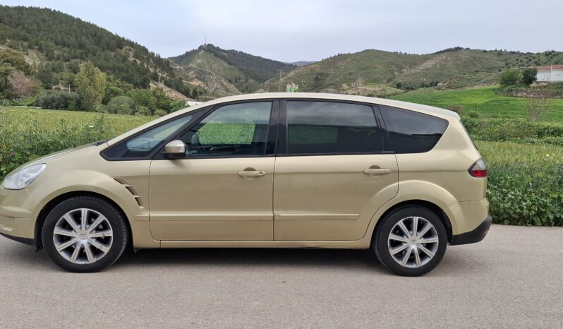 
								ford s-max completo									