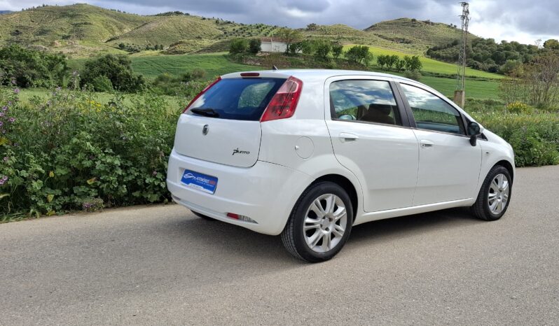 
								fiat gran punto completo									