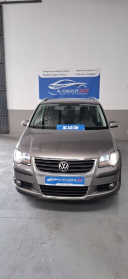 
										Volkswagen Touran completo									