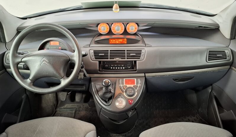 
								Citroën C8 completo									