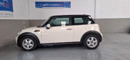 
										Mini Cooper One completo									