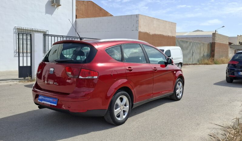 
								SEAT ALTEA XL completo									