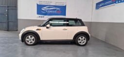
										Mini Cooper One completo									