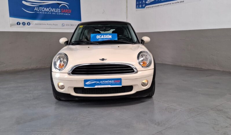 
								Mini Cooper One completo									