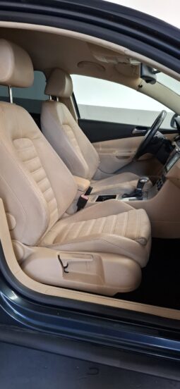 
										Volkswagen Passat completo									