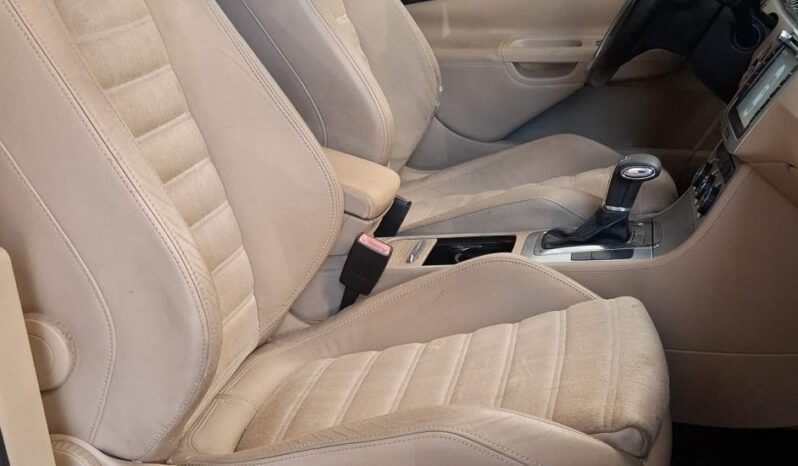 
								Volkswagen Passat completo									