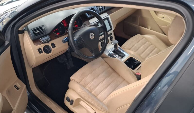
								Volkswagen Passat completo									