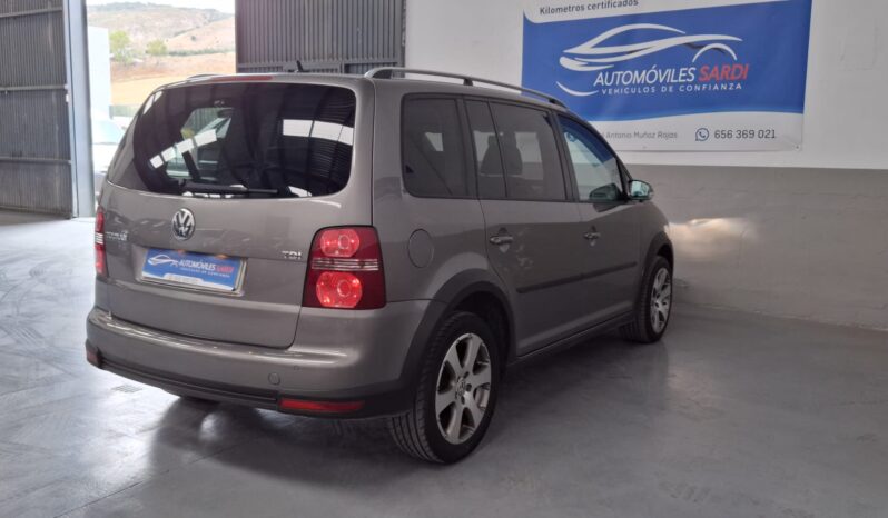 
								Volkswagen Touran completo									