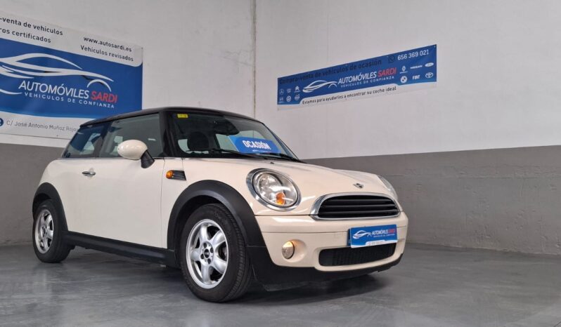 
								Mini Cooper One completo									