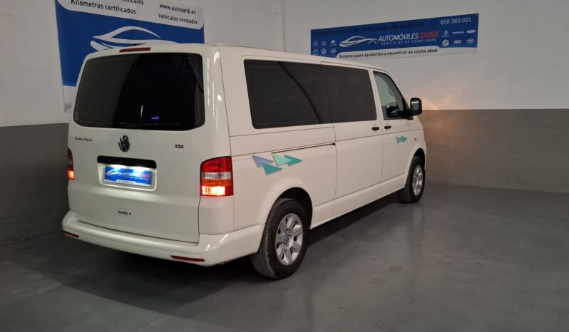 
								Volkswagen Caravelle completo									