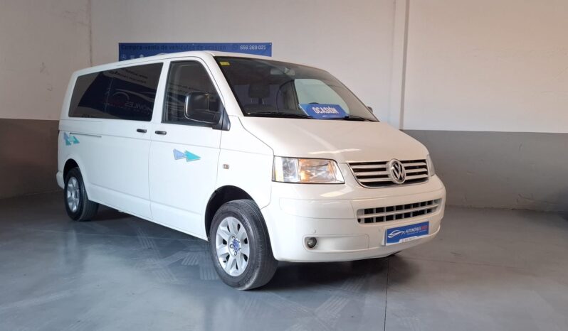 
								Volkswagen Caravelle completo									