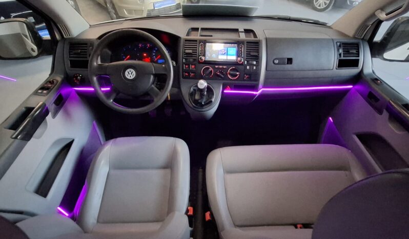 
								Volkswagen Caravelle completo									