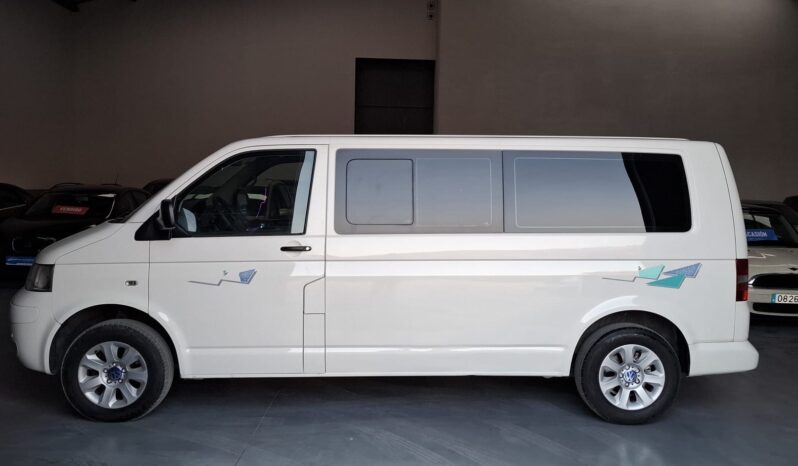 
								Volkswagen Caravelle completo									