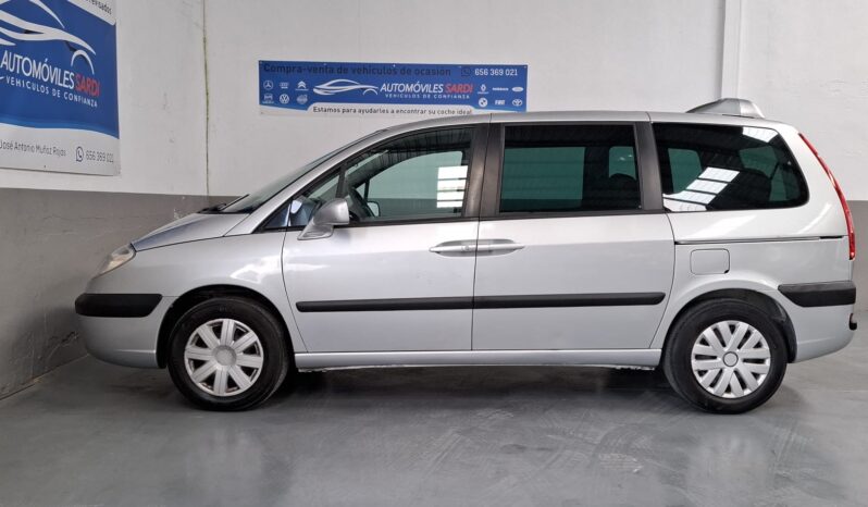 
								Citroën C8 completo									