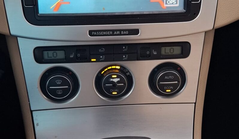 
								Volkswagen Passat completo									