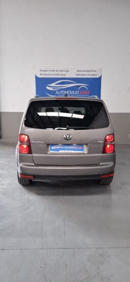
										Volkswagen Touran completo									